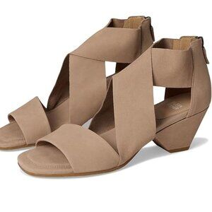 Elieen Fisher Junie Sandals NWOB Size 8